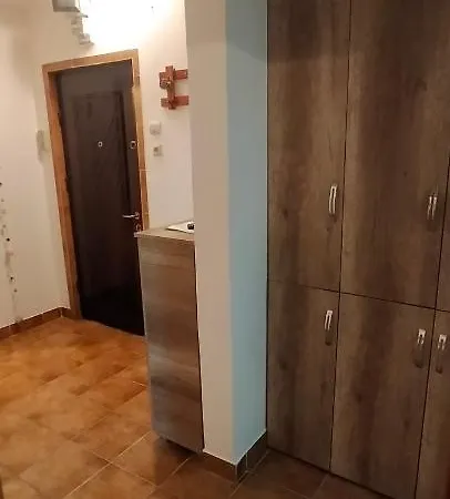 Apartament Anto & Iari